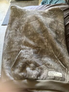 Women's Gray Tie-Dye Sweatpants & sweatshirt A MUST GO!